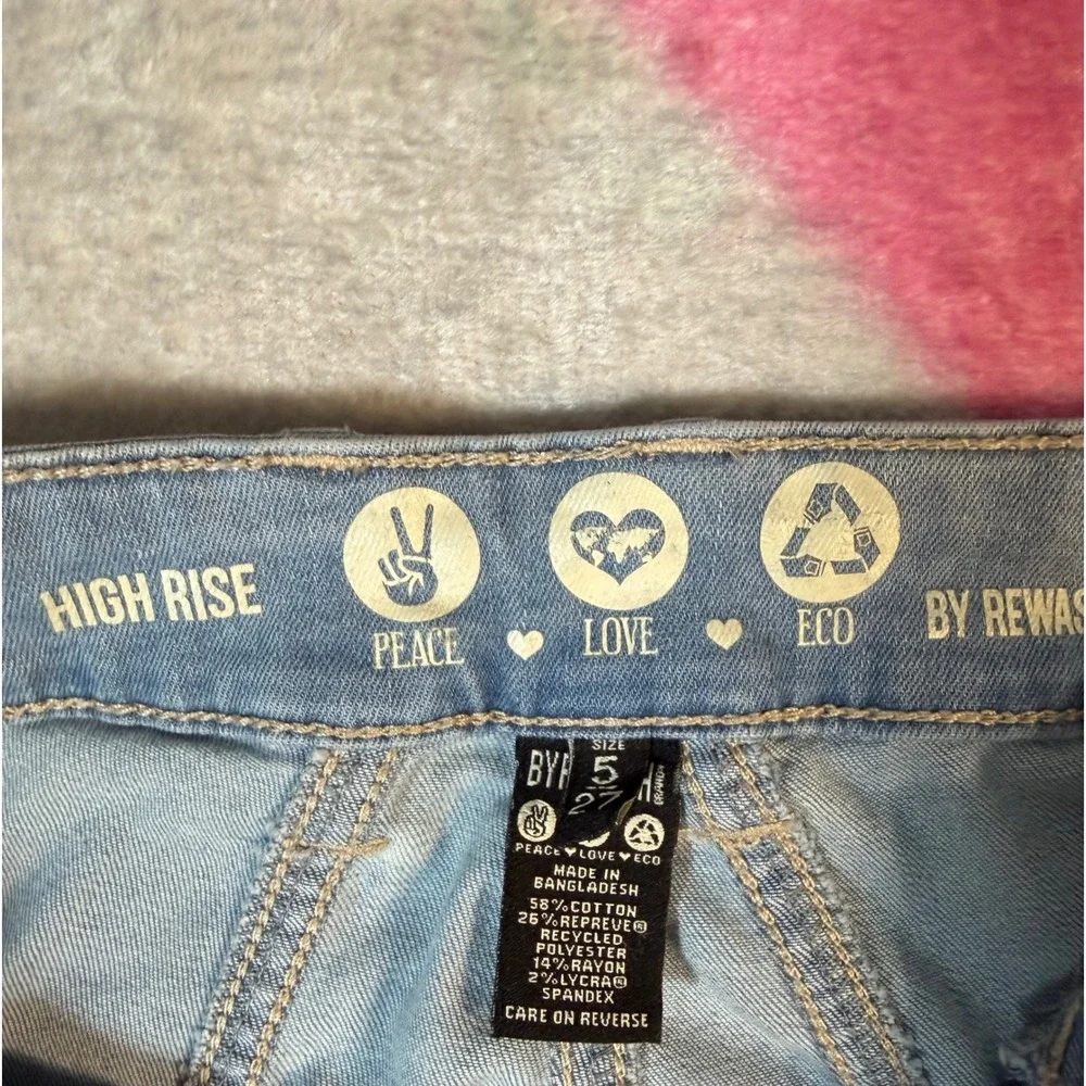 Rewash Peace Love Eco High Rise Flare Jeans Light Wash Frayed Hem Size 5 27